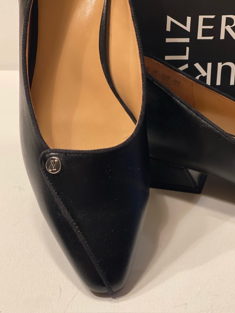 NIB NATURALIZER GEORGIA PUMP BLACK FAUX LEATHER WOMENS SIZE 8M - Picture 5 of 13